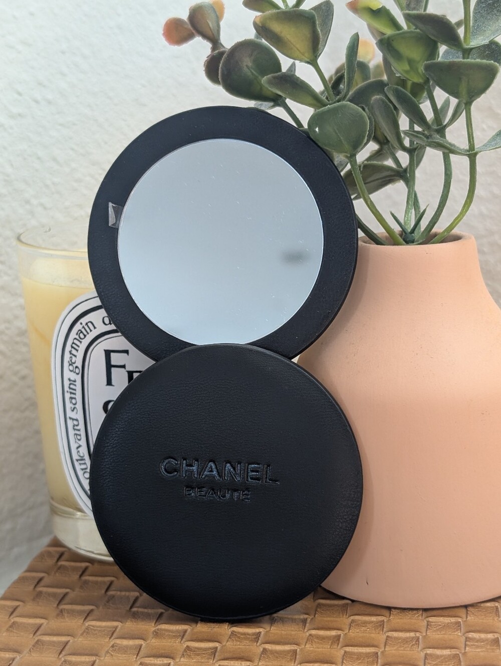 CHANEL Authentic Black Compact Mirror with Iconic CC Logo GWP - Picture 4 of 5
